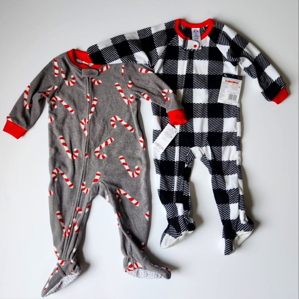 2 Christmas Fleece Sleepers Baby‎ Size 12 M  Gerber Carter's